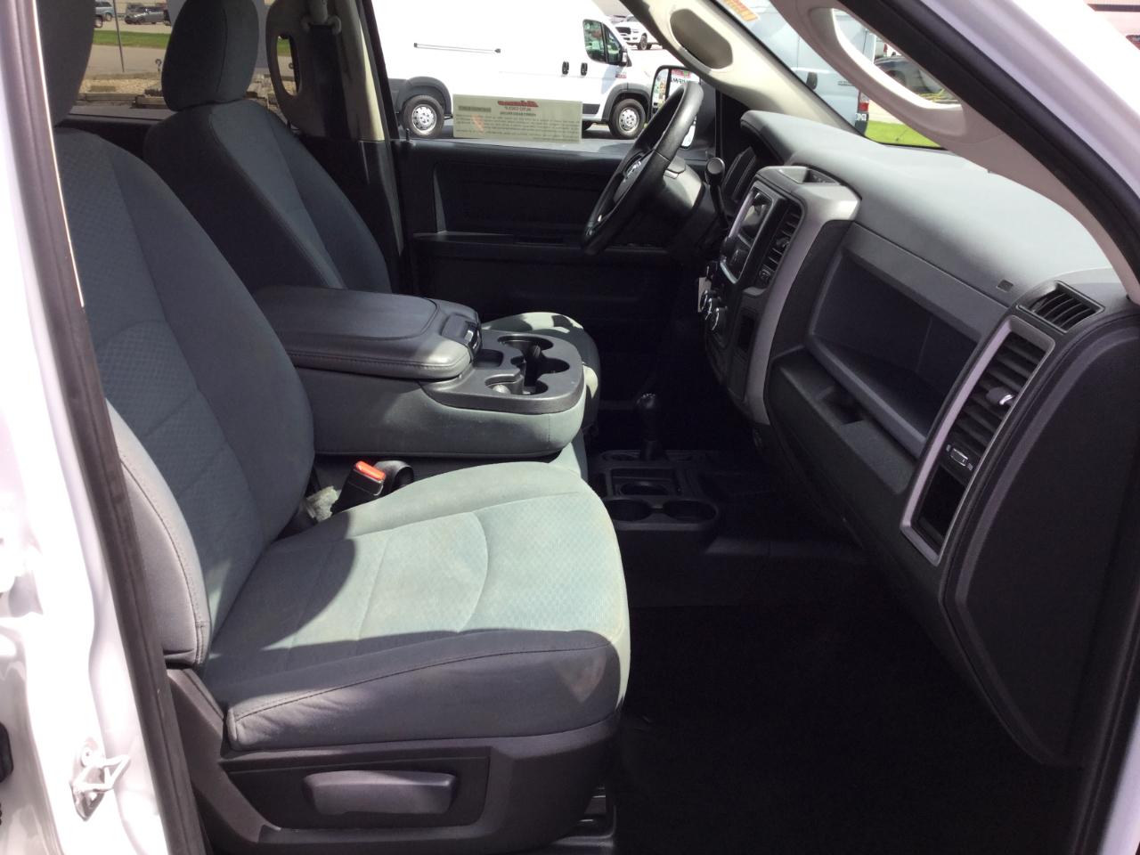 RAM 2500 4WD Crew Cab 149" Tradesman 2016