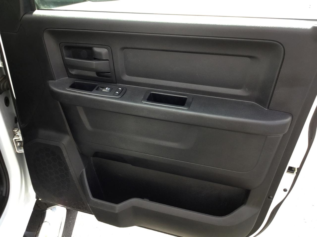 RAM 2500 4WD Crew Cab 149" Tradesman 2016
