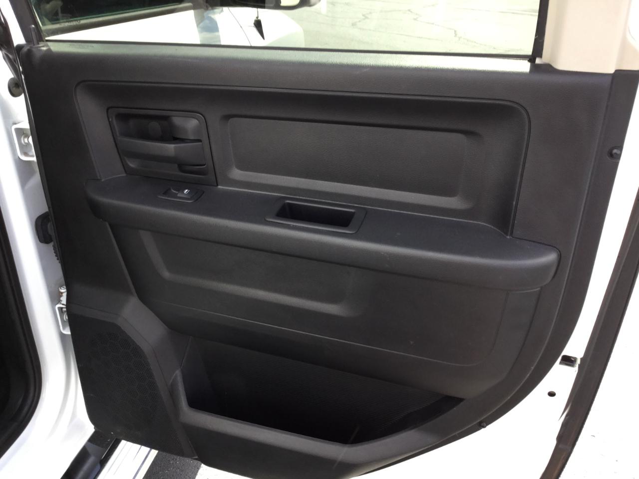 RAM 2500 4WD Crew Cab 149" Tradesman 2016