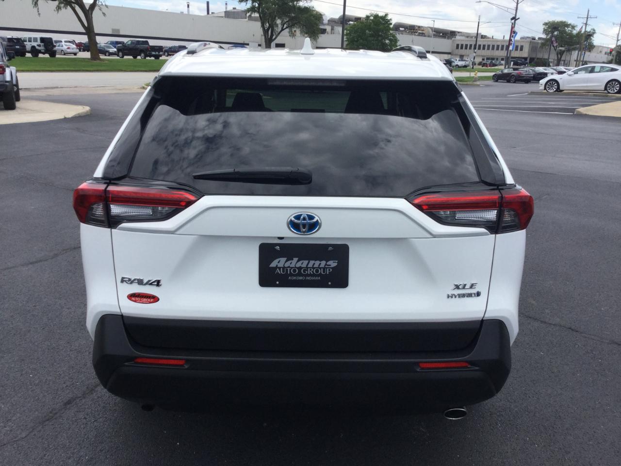 Toyota RAV4 Hybrid XLE AWD (Natl) 2019