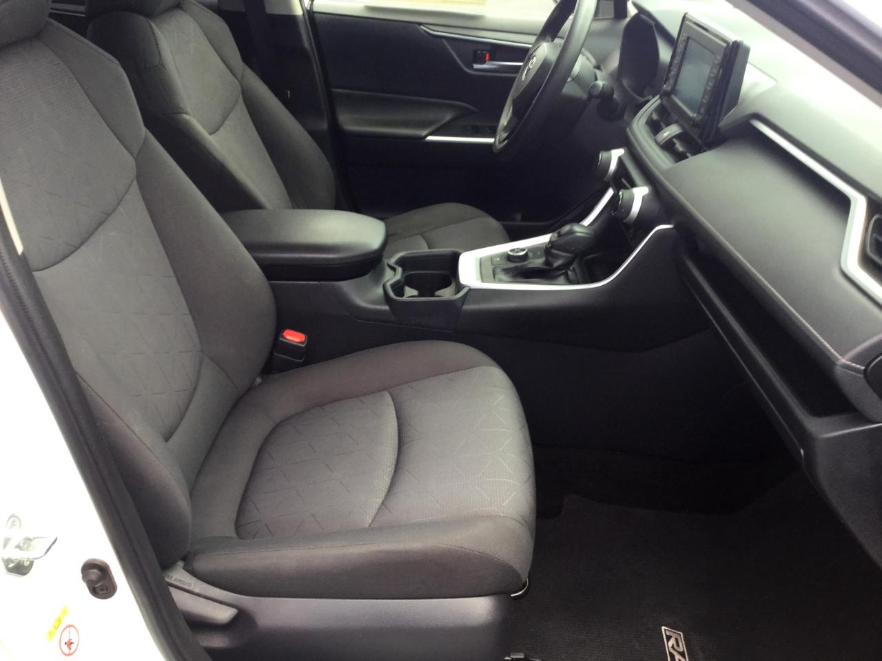 Toyota RAV4 Hybrid XLE AWD (Natl) 2019