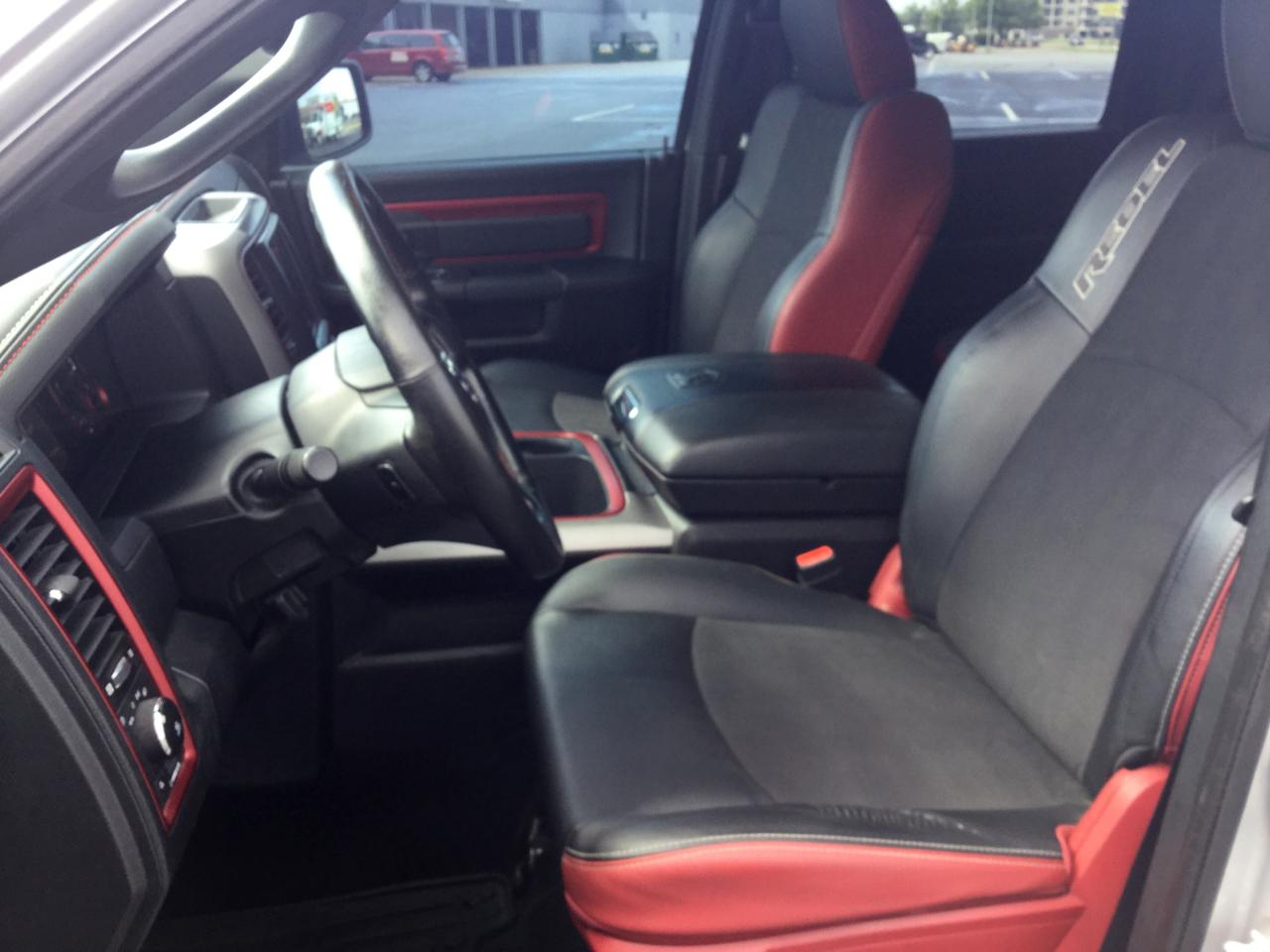 RAM 1500 4WD Crew Cab 140.5" Rebel 2016