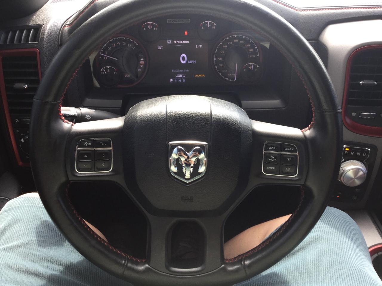 RAM 1500 4WD Crew Cab 140.5" Rebel 2016