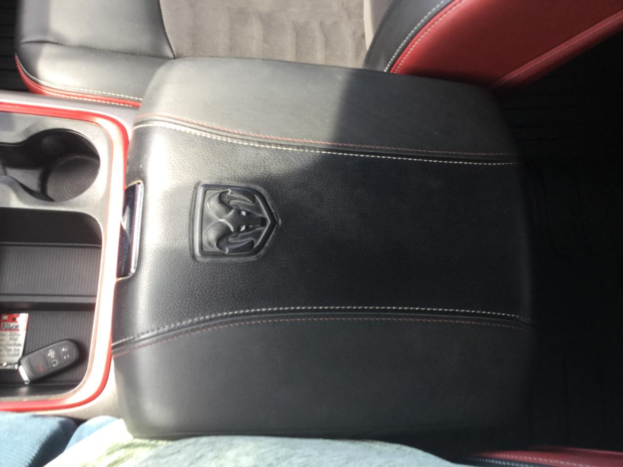 RAM 1500 4WD Crew Cab 140.5" Rebel 2016