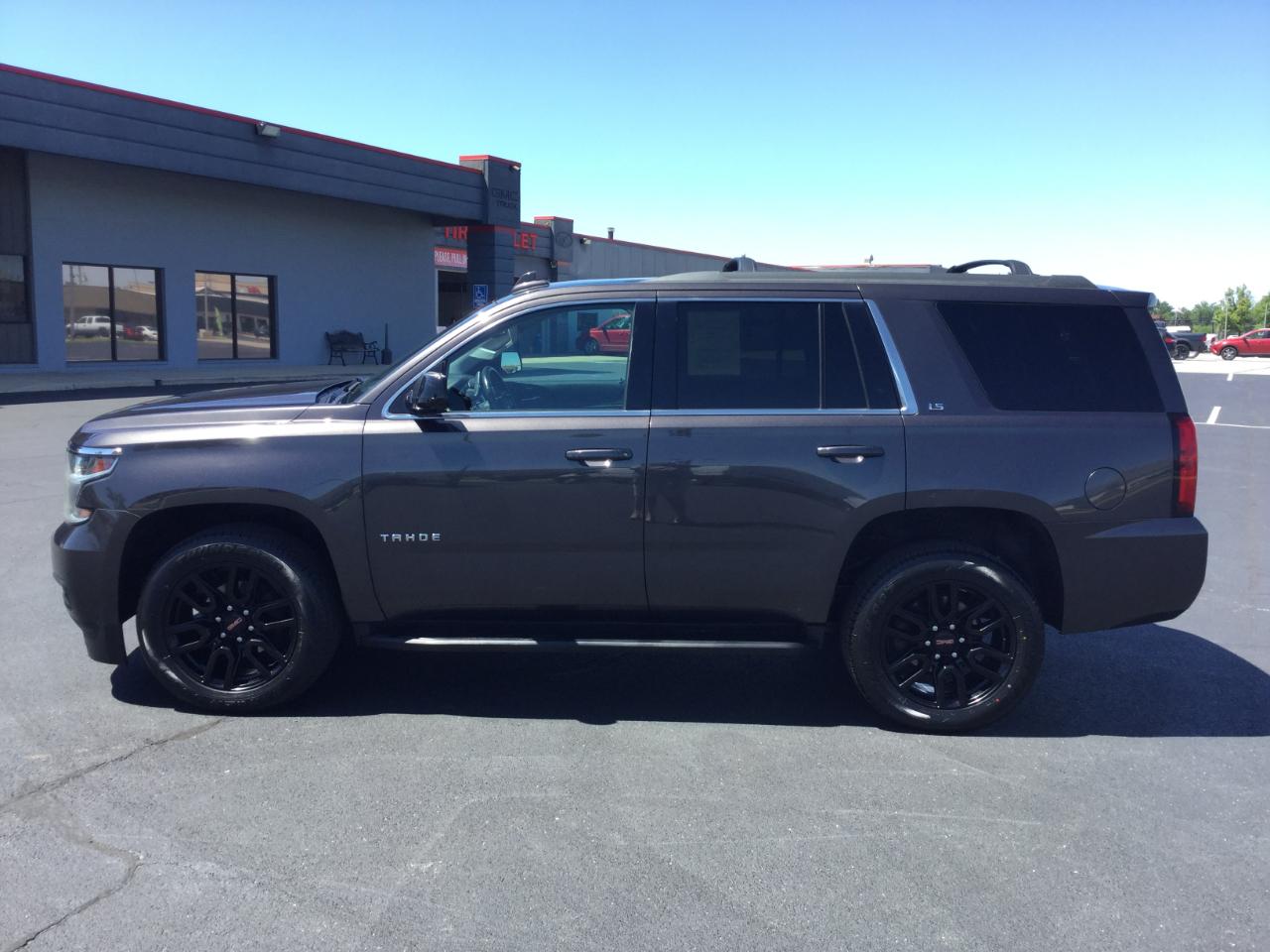 Chevrolet Tahoe 4WD 4dr LS 2015