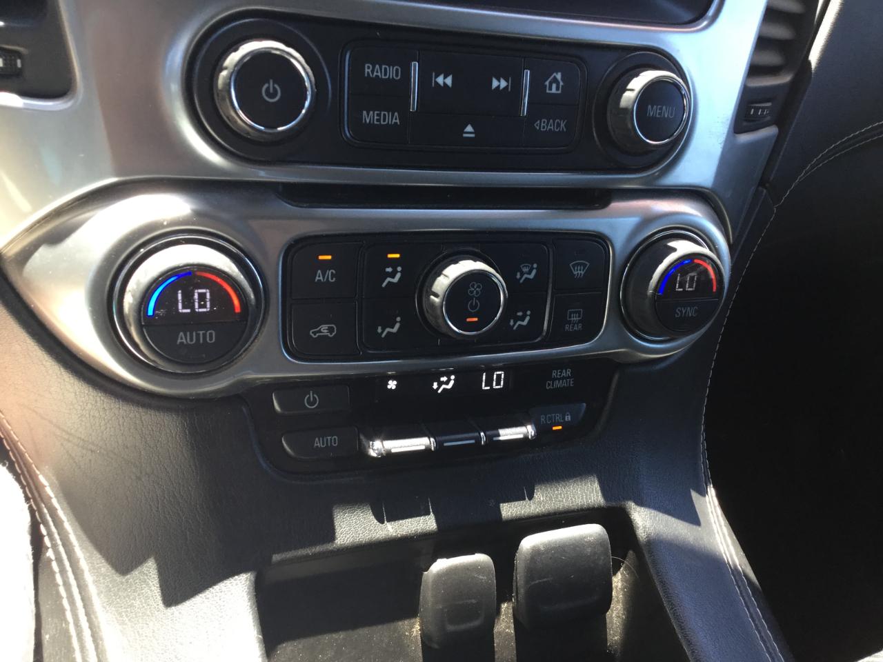 Chevrolet Tahoe 4WD 4dr LS 2015