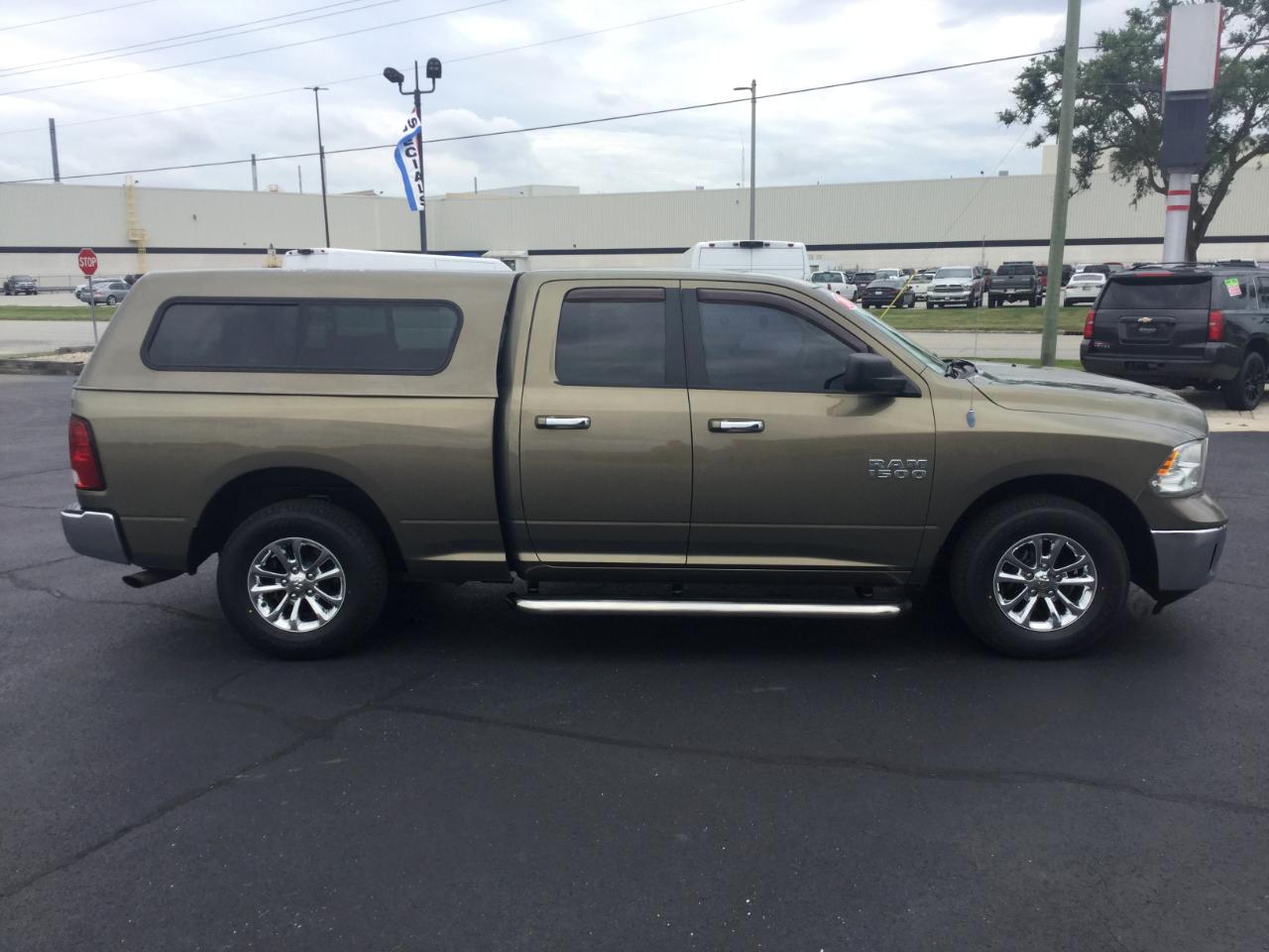 RAM 1500 2WD Quad Cab 140.5" SLT 2013