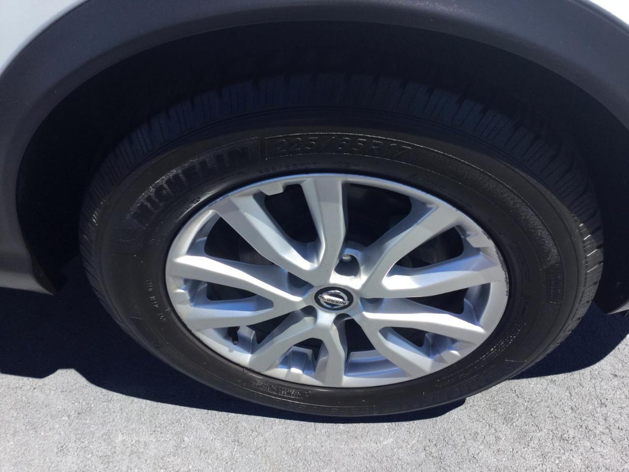 Nissan Rogue Sport FWD S 2021