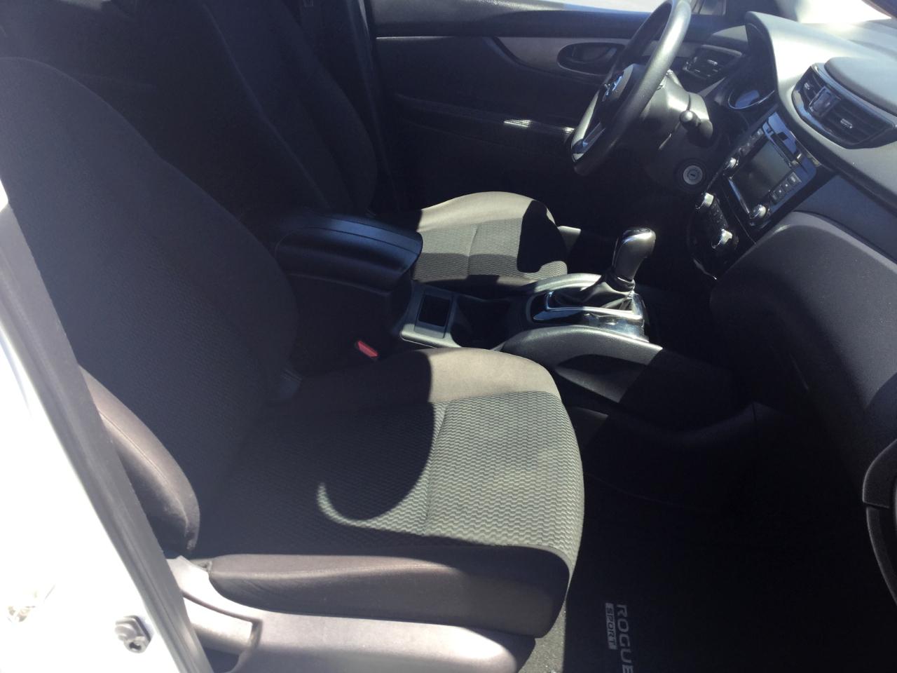 Nissan Rogue Sport FWD S 2021