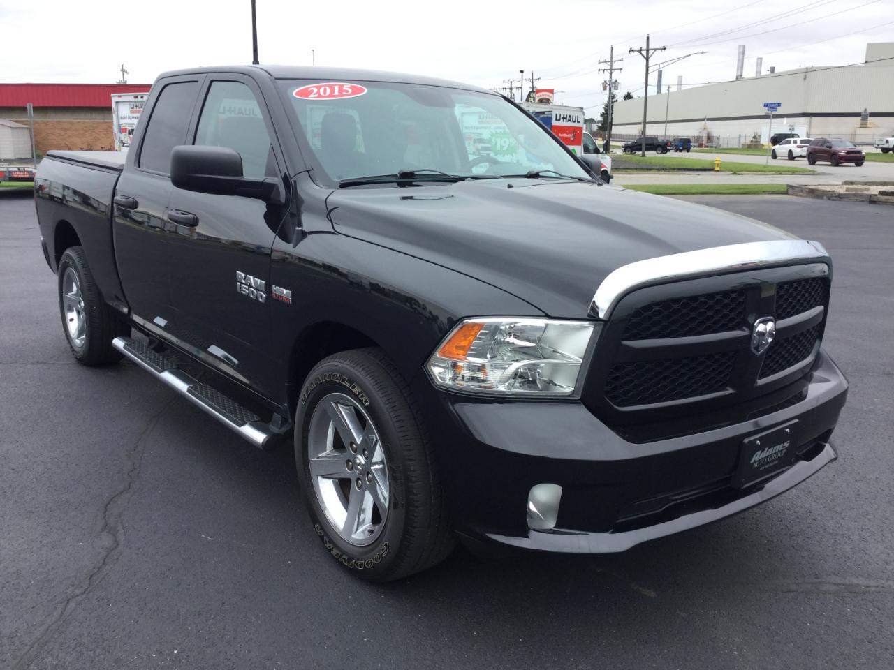 RAM 1500 2WD Quad Cab 140.5" Express 2015