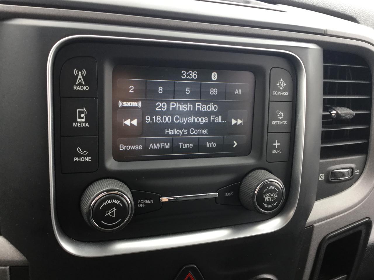 RAM 1500 2WD Quad Cab 140.5" Express 2015