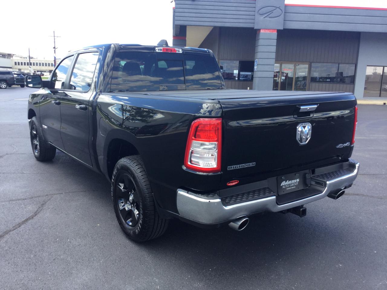 RAM 1500 Big Horn/Lone Star 4x4 Crew Cab 5'7" Box 2019