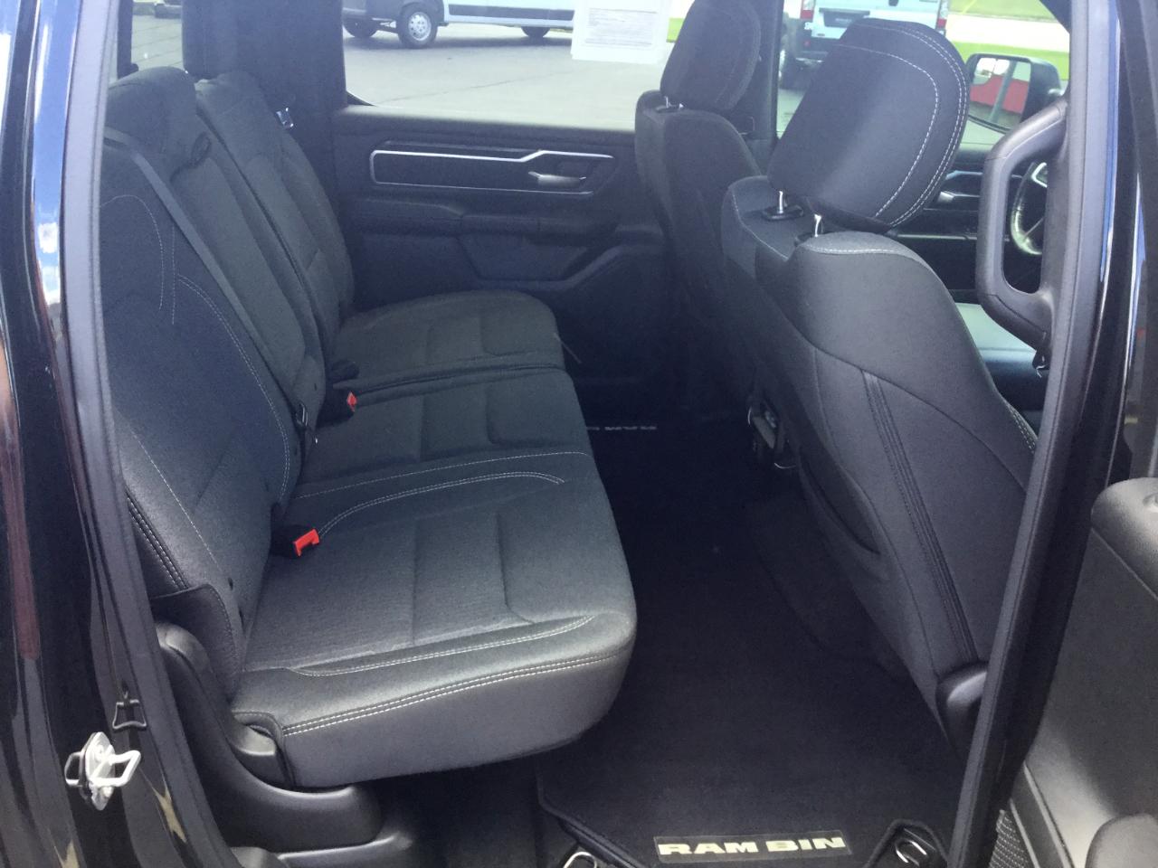 RAM 1500 Big Horn/Lone Star 4x4 Crew Cab 5'7" Box 2019