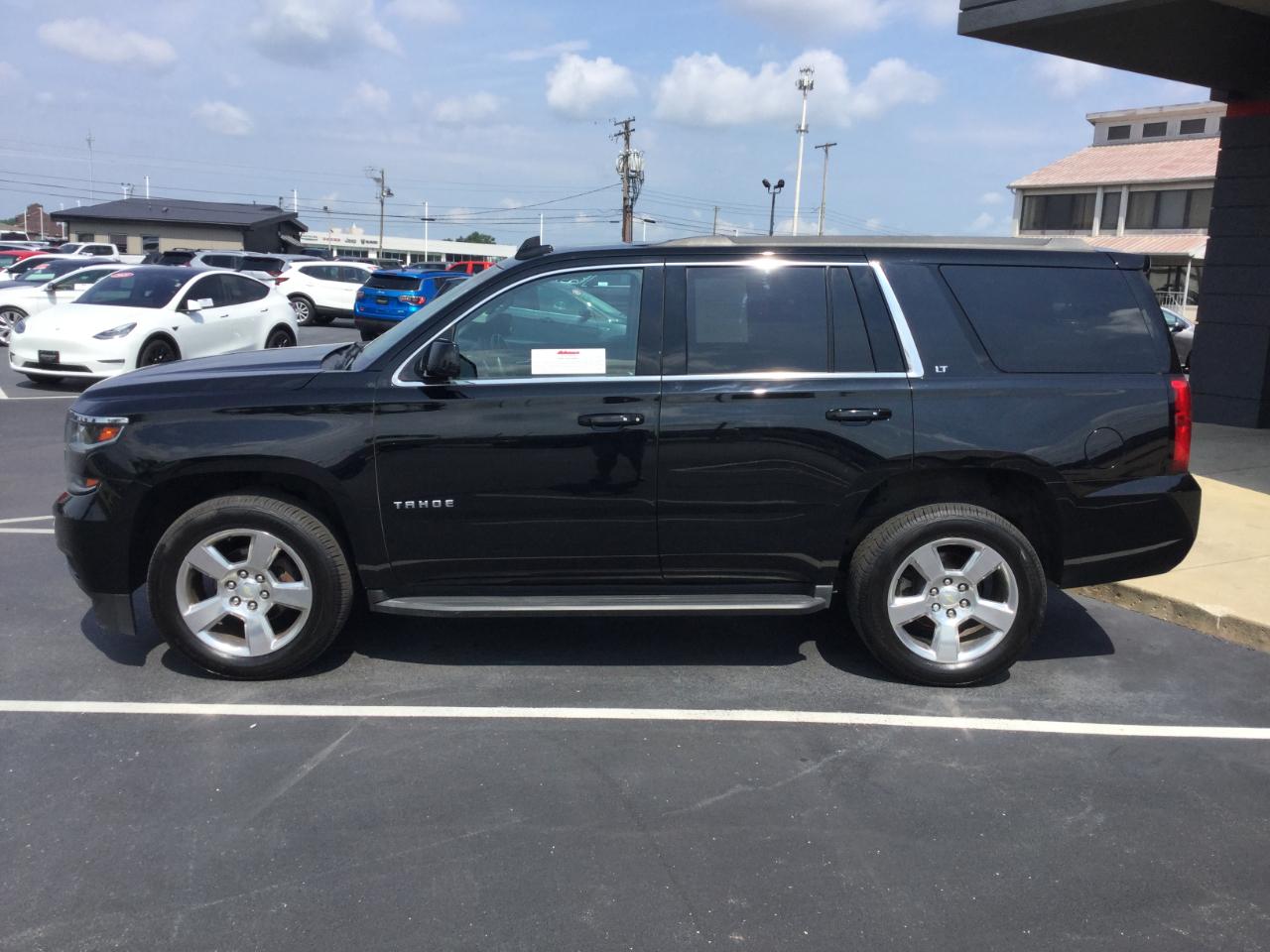 Chevrolet Tahoe 4WD 4dr LT 2017