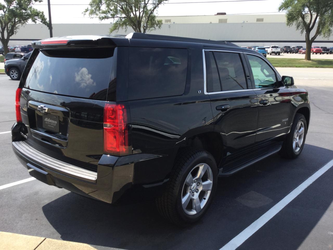 Chevrolet Tahoe 4WD 4dr LT 2017