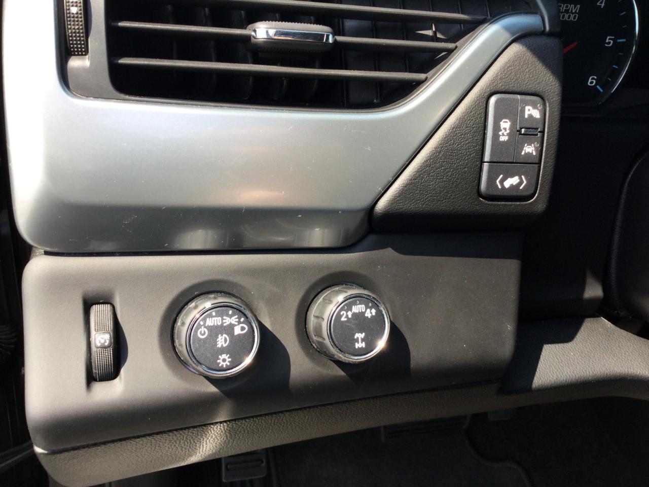 Chevrolet Tahoe 4WD 4dr LT 2017