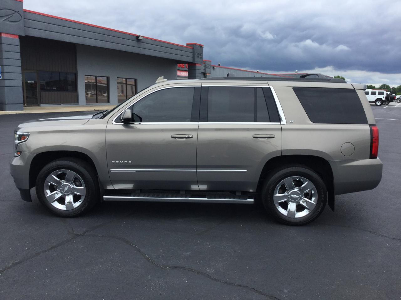 Chevrolet Tahoe 4WD 4dr LT 2017