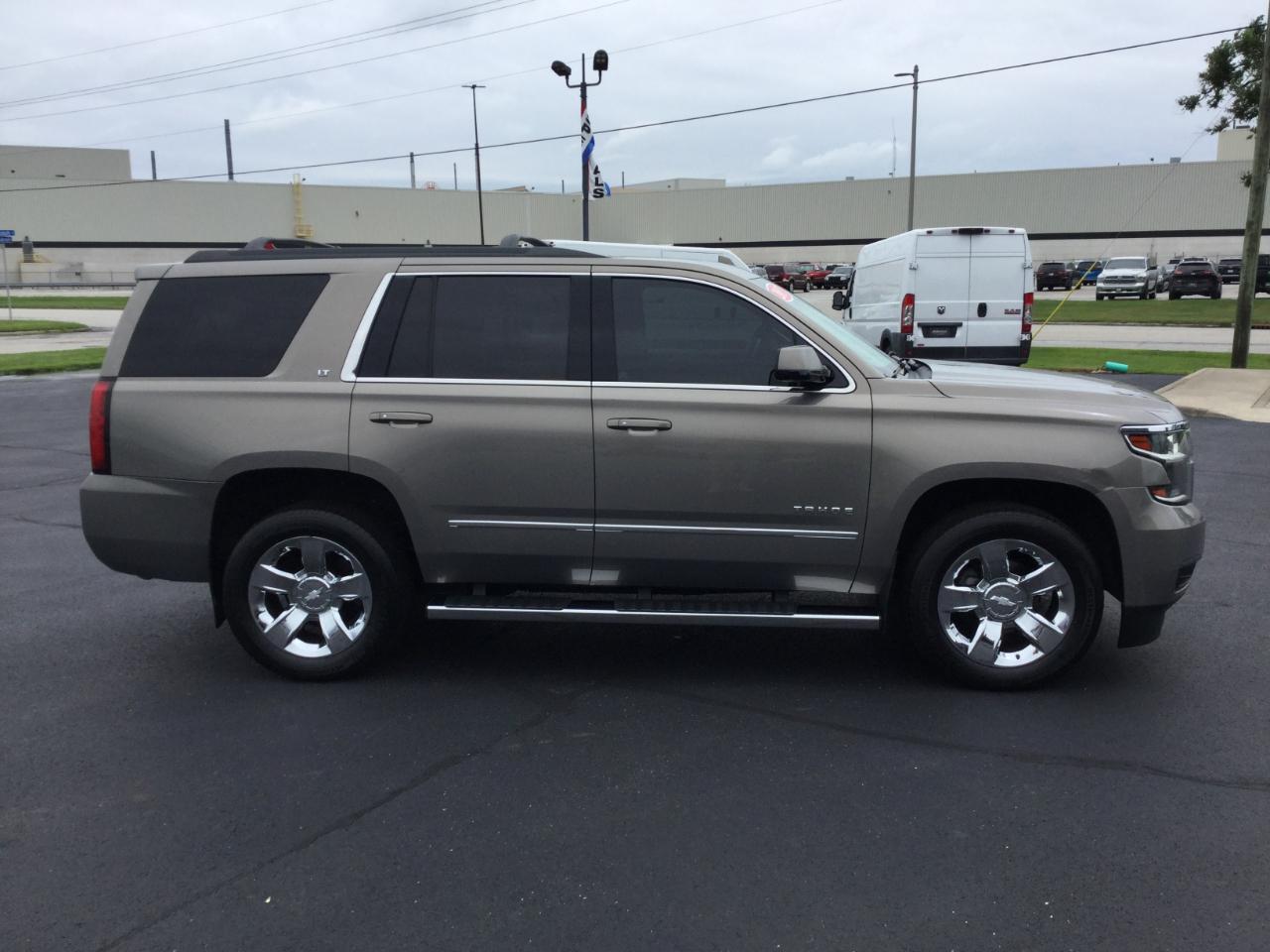 Chevrolet Tahoe 4WD 4dr LT 2017