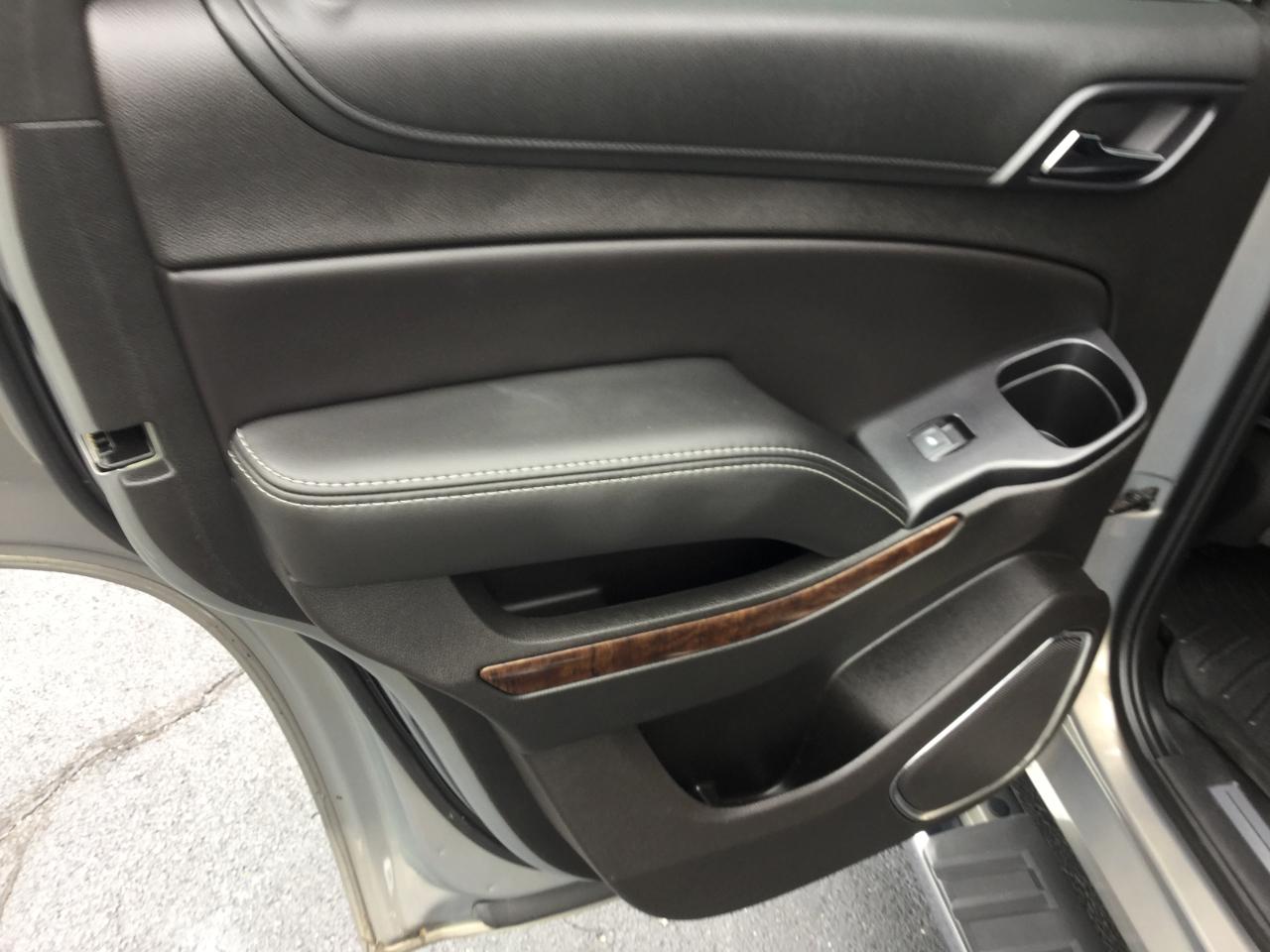 Chevrolet Tahoe 4WD 4dr LT 2017