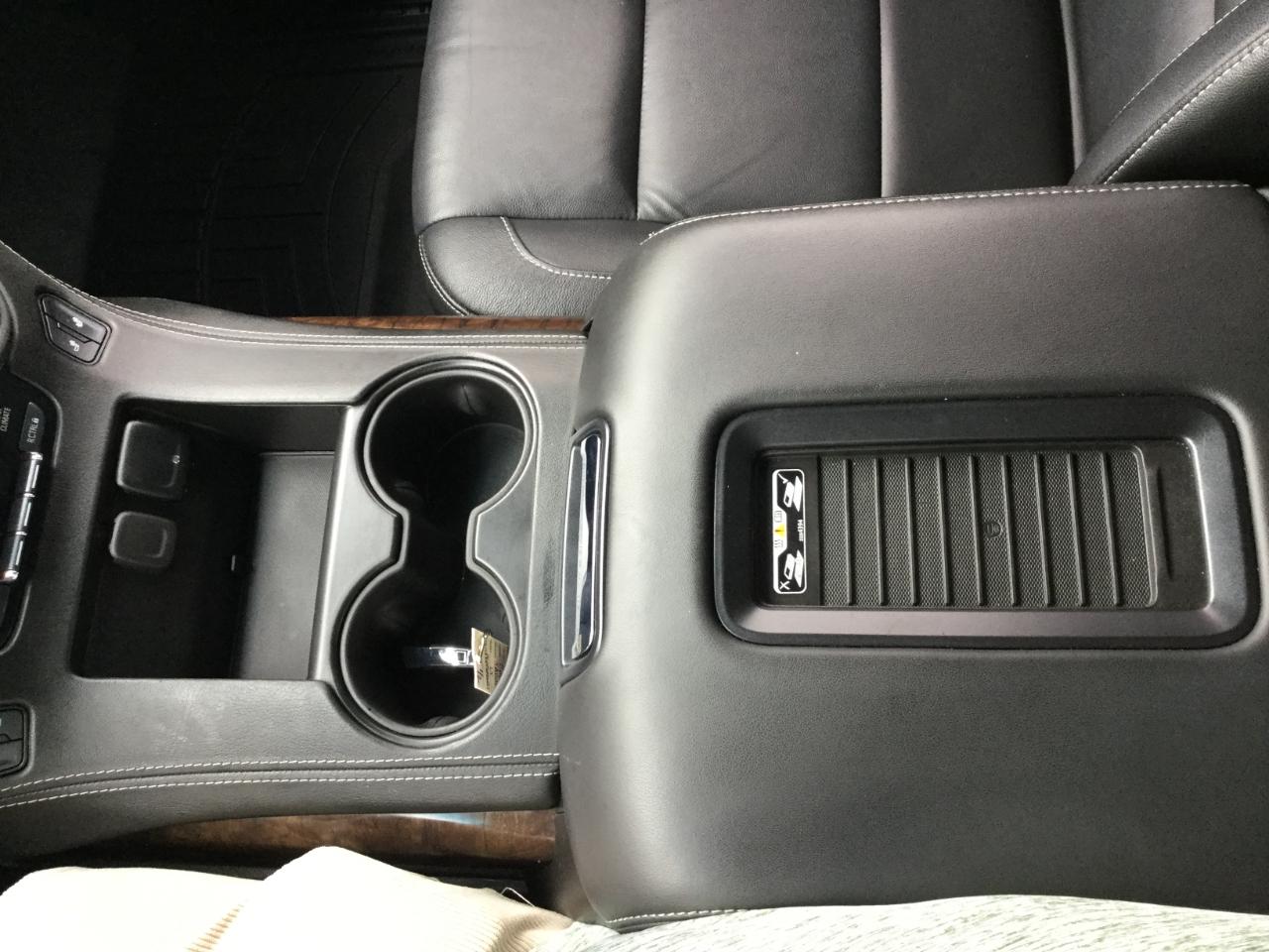 Chevrolet Tahoe 4WD 4dr LT 2017