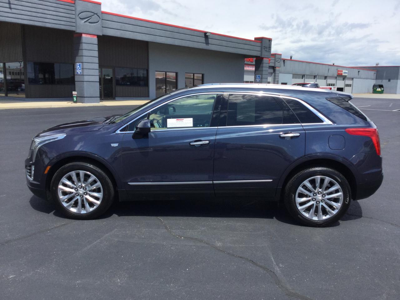 Cadillac XT5 AWD 4dr Platinum 2019