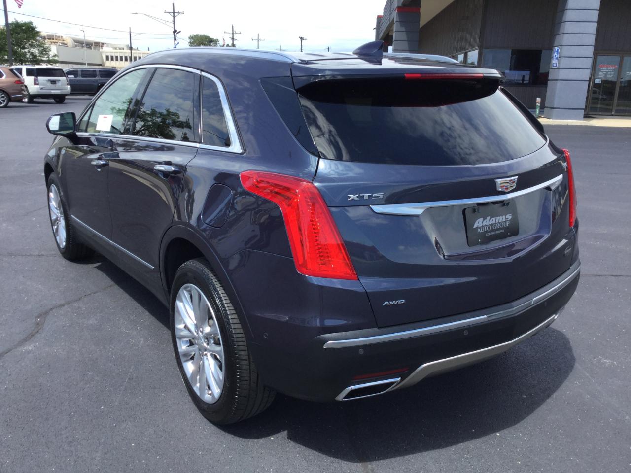 Cadillac XT5 AWD 4dr Platinum 2019
