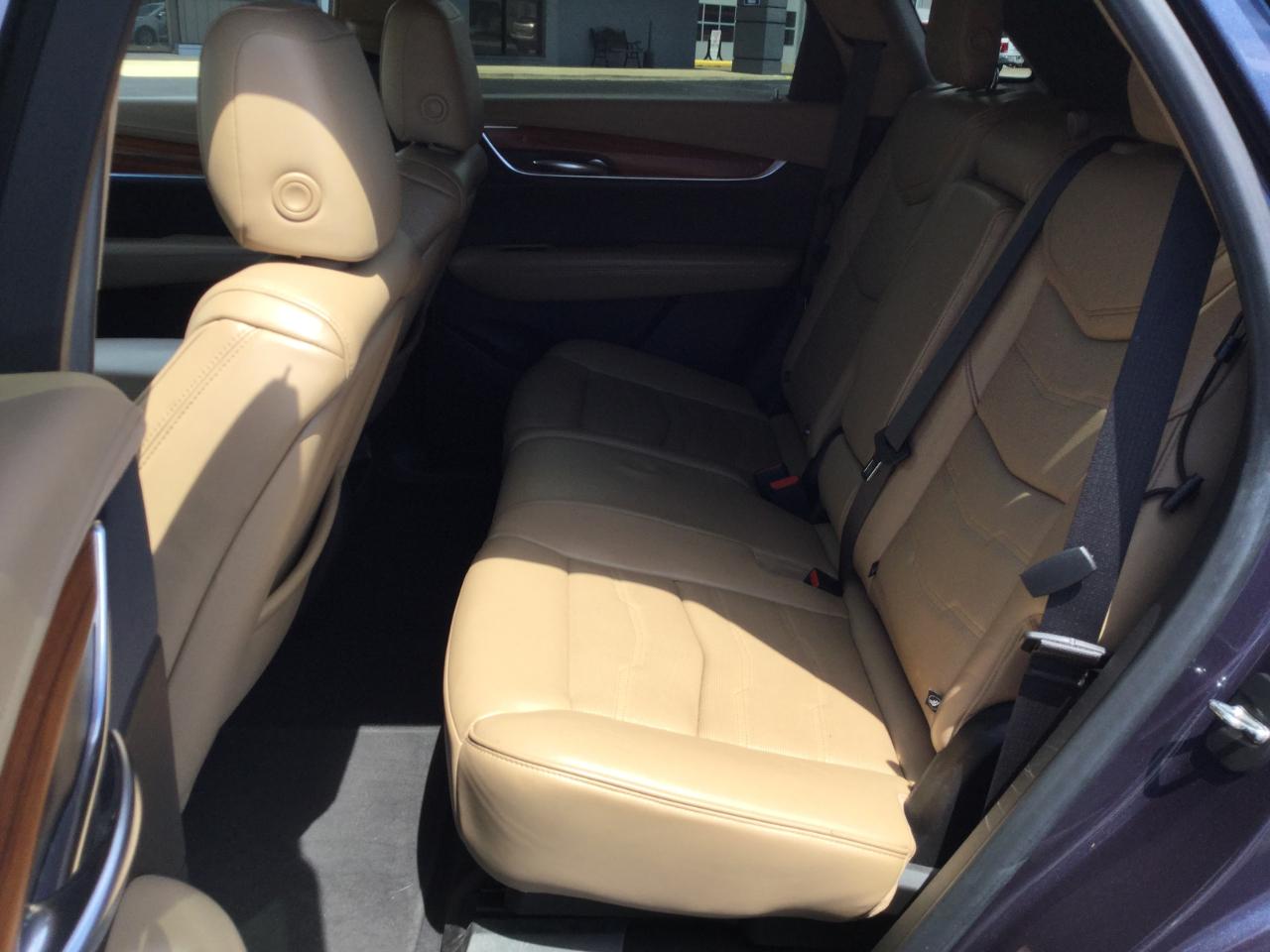 Cadillac XT5 AWD 4dr Platinum 2019