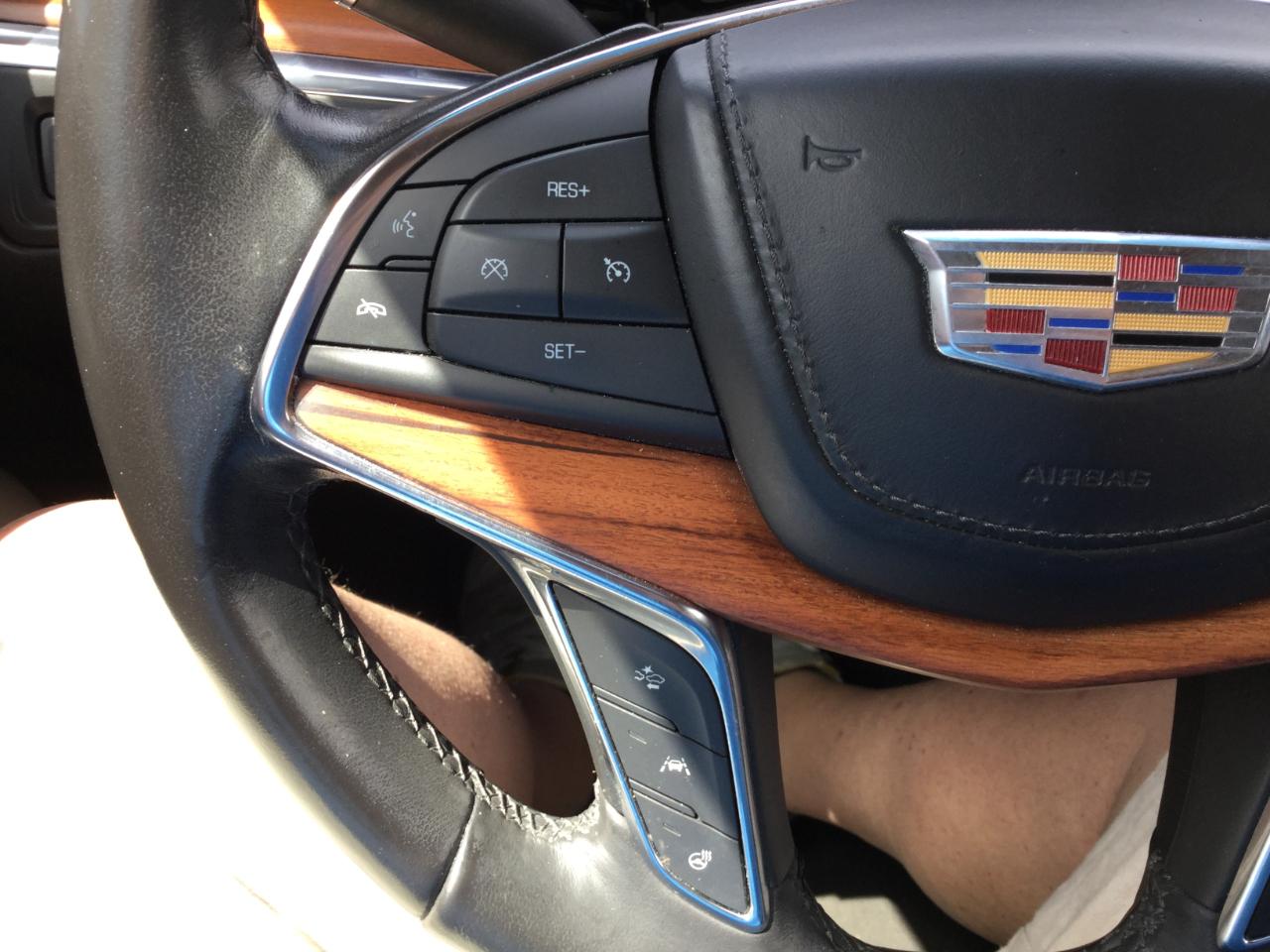 Cadillac XT5 AWD 4dr Platinum 2019