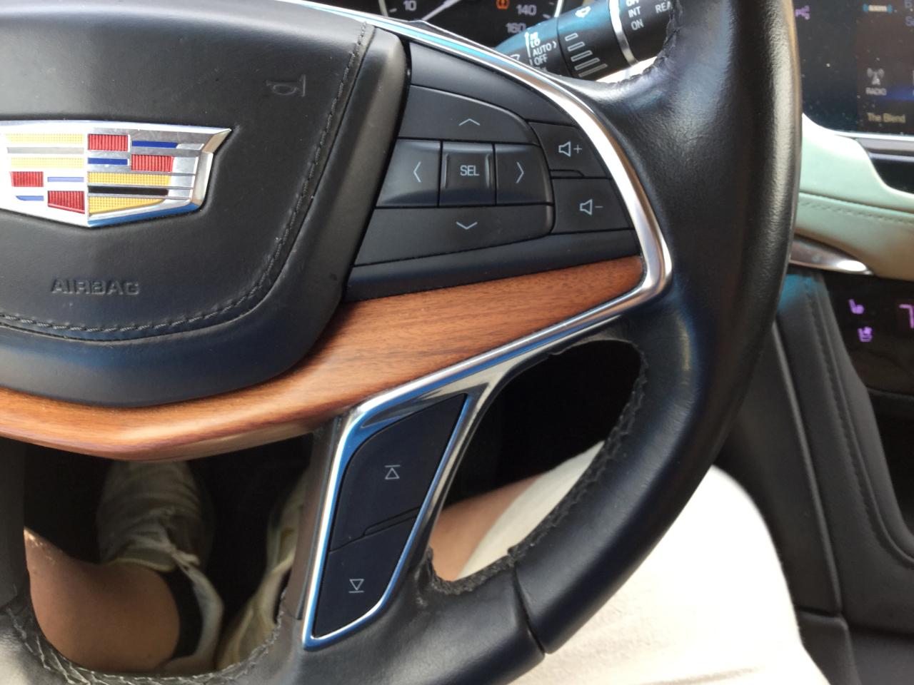 Cadillac XT5 AWD 4dr Platinum 2019