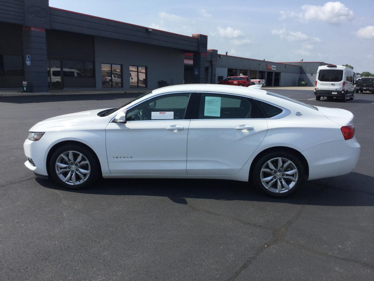 Chevrolet Impala 4dr Sdn LT w/1LT 2018