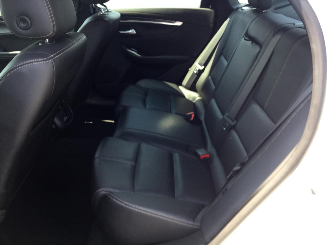 Chevrolet Impala 4dr Sdn LT w/1LT 2018