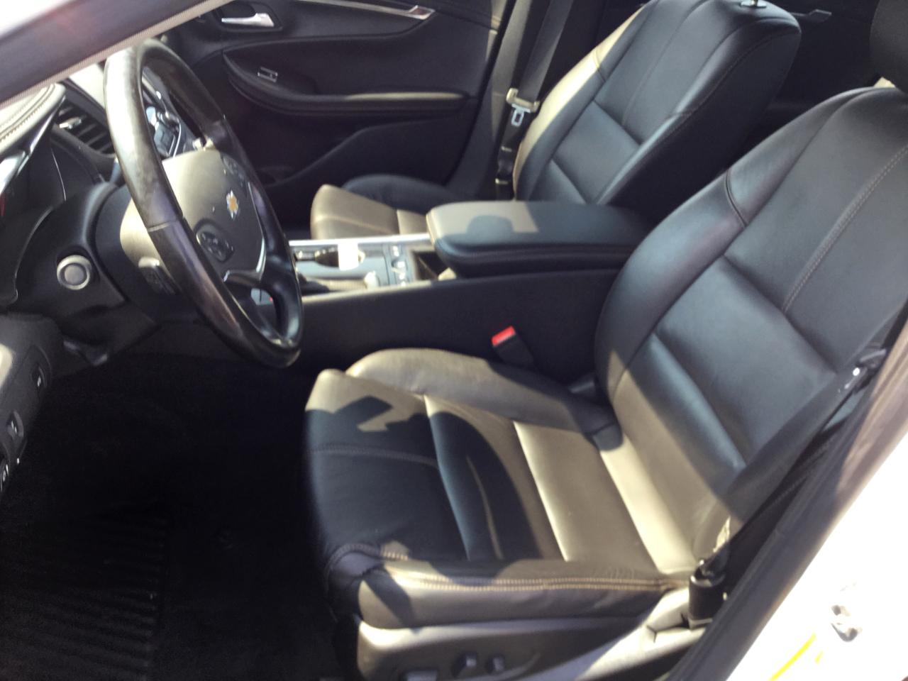 Chevrolet Impala 4dr Sdn LT w/1LT 2018