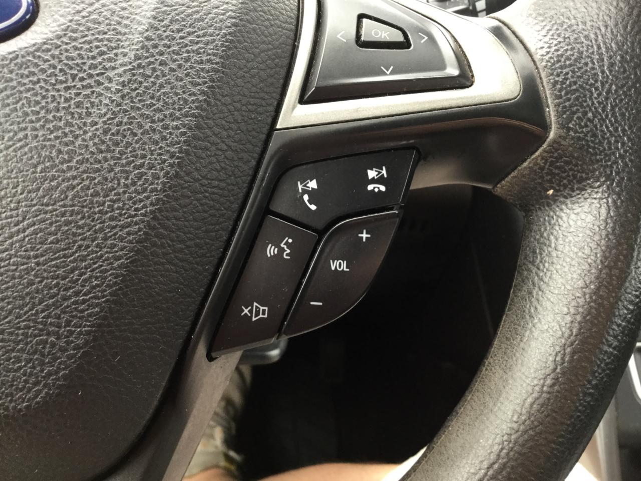 Ford Fusion Hybrid SE FWD 2019