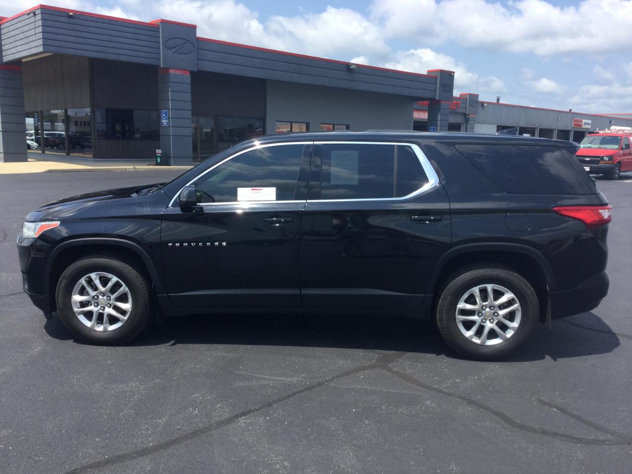 Chevrolet Traverse FWD 4dr LS w/1LS 2019