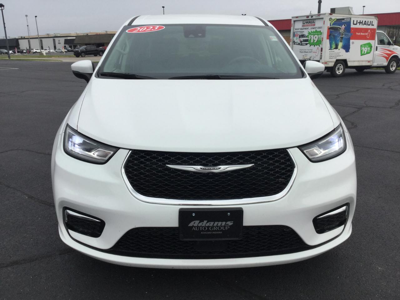 Chrysler Pacifica Touring L FWD 2023
