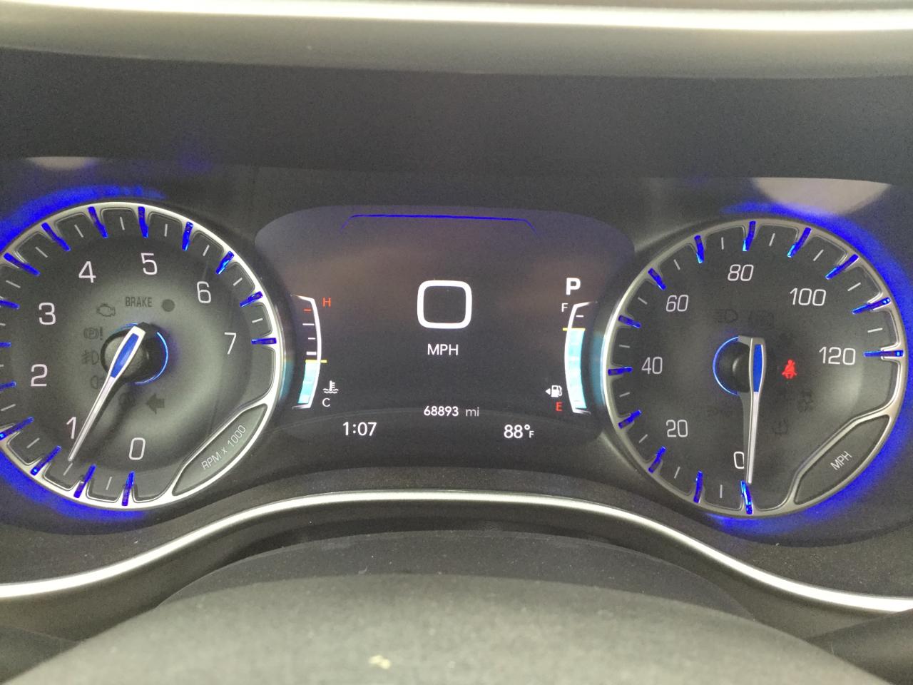 Chrysler Pacifica Touring L FWD 2023