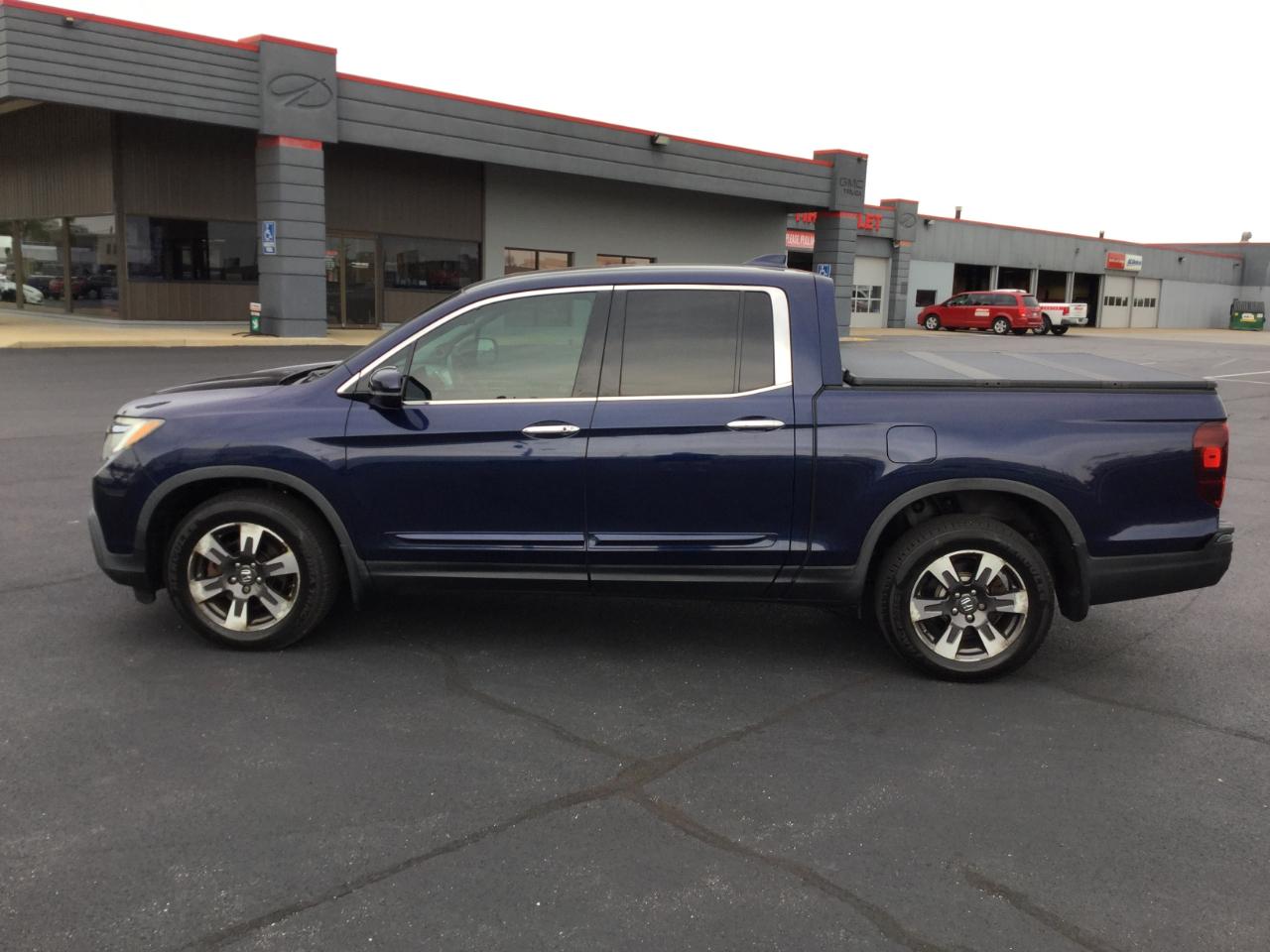 Honda Ridgeline RTL-E 4x4 Crew Cab 5.3' Bed 2017