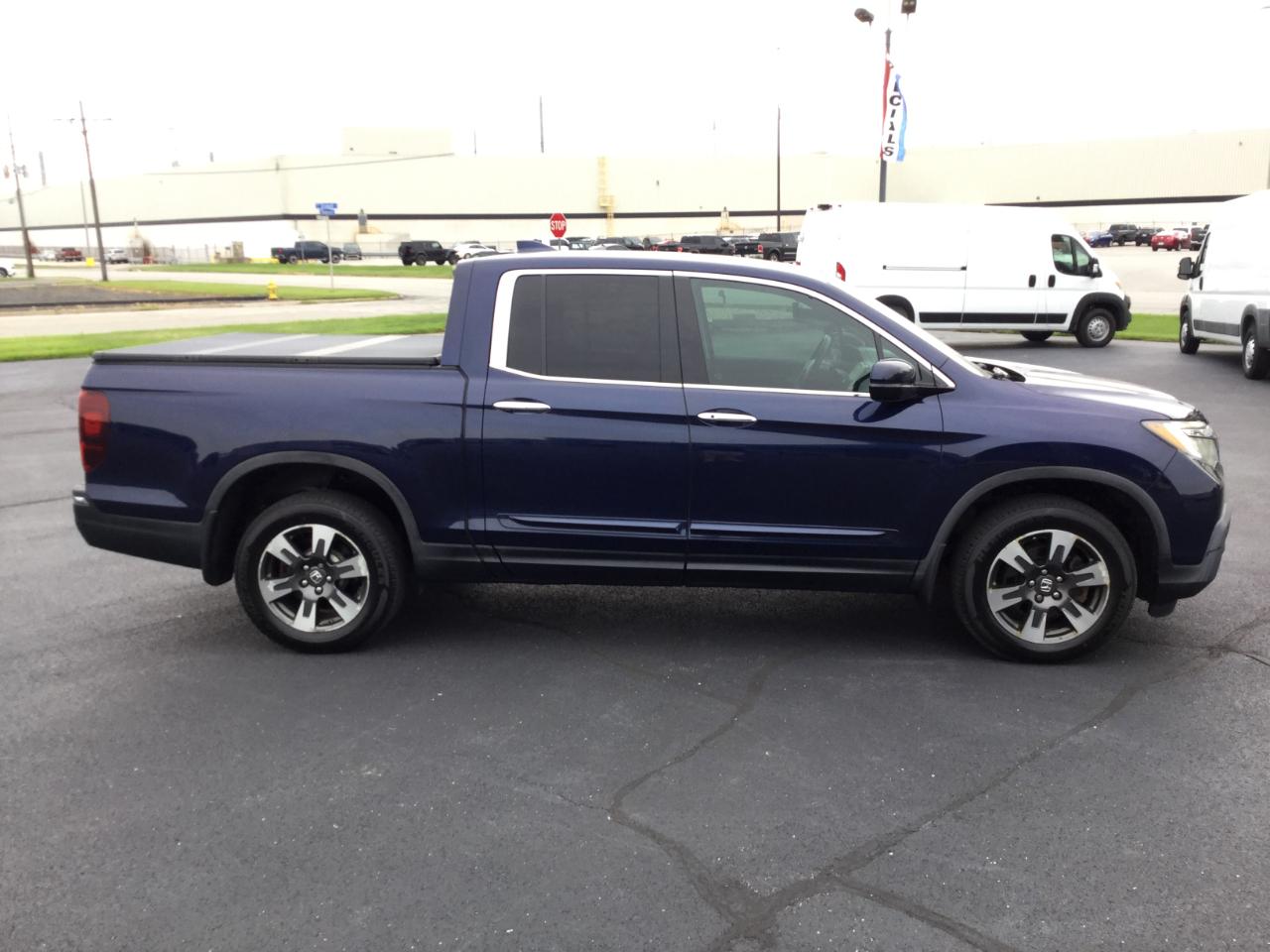 Honda Ridgeline RTL-E 4x4 Crew Cab 5.3' Bed 2017