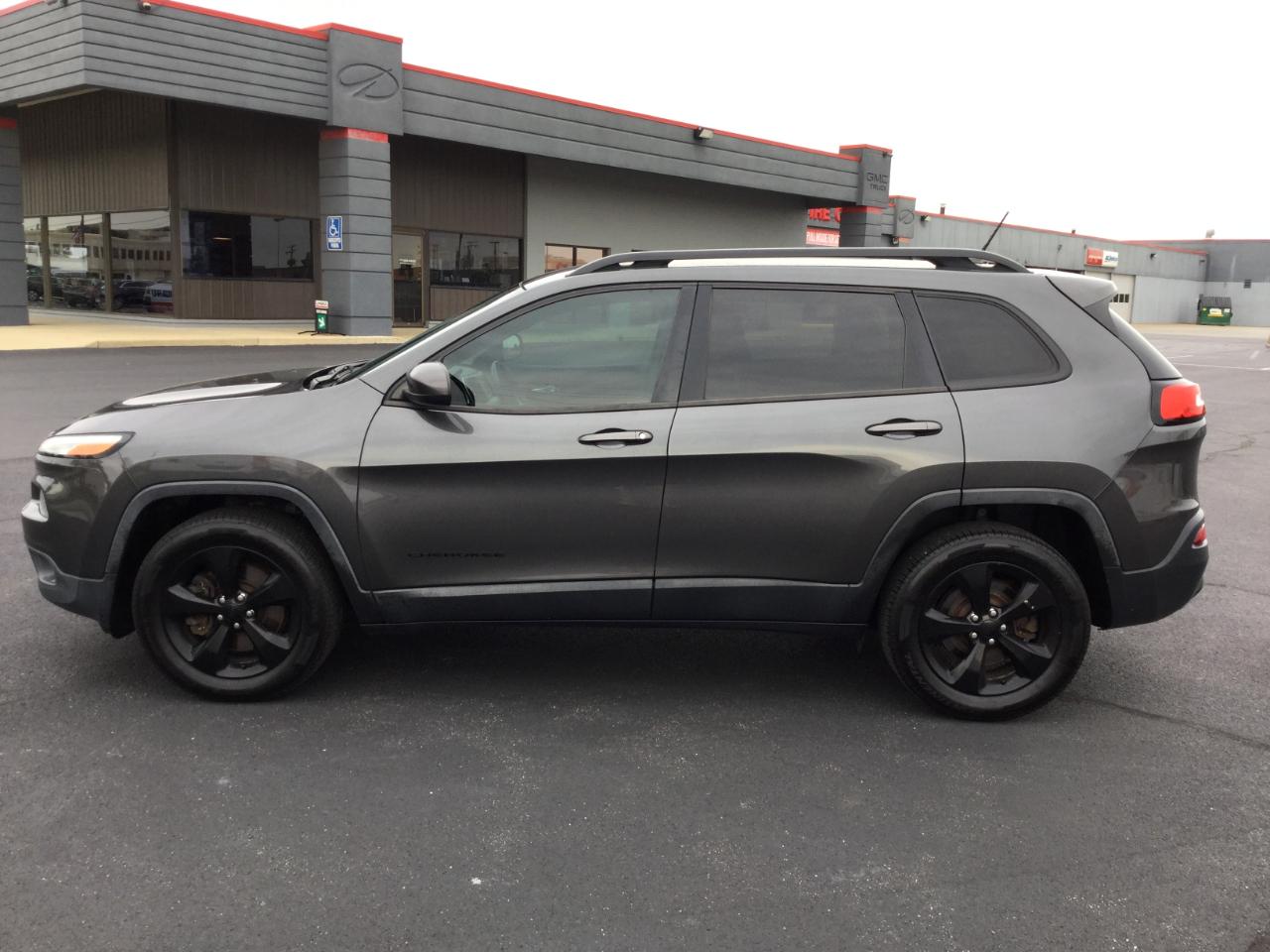 Jeep Cherokee 4WD 4dr Latitude Altitude 2015