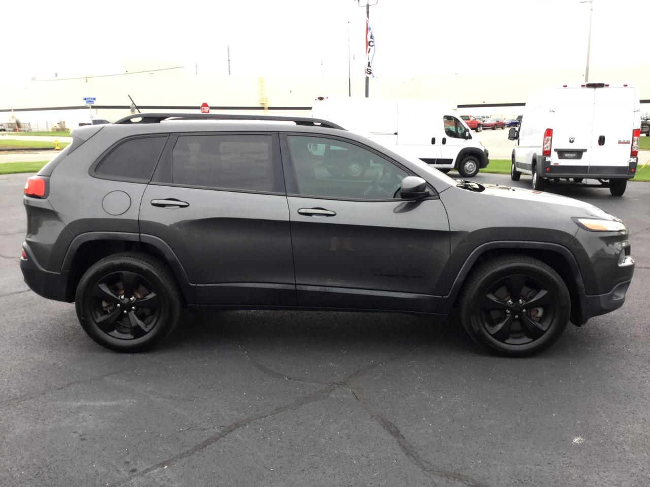 Jeep Cherokee 4WD 4dr Latitude Altitude 2015