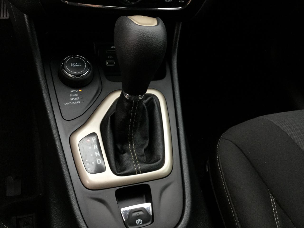 Jeep Cherokee 4WD 4dr Latitude Altitude 2015