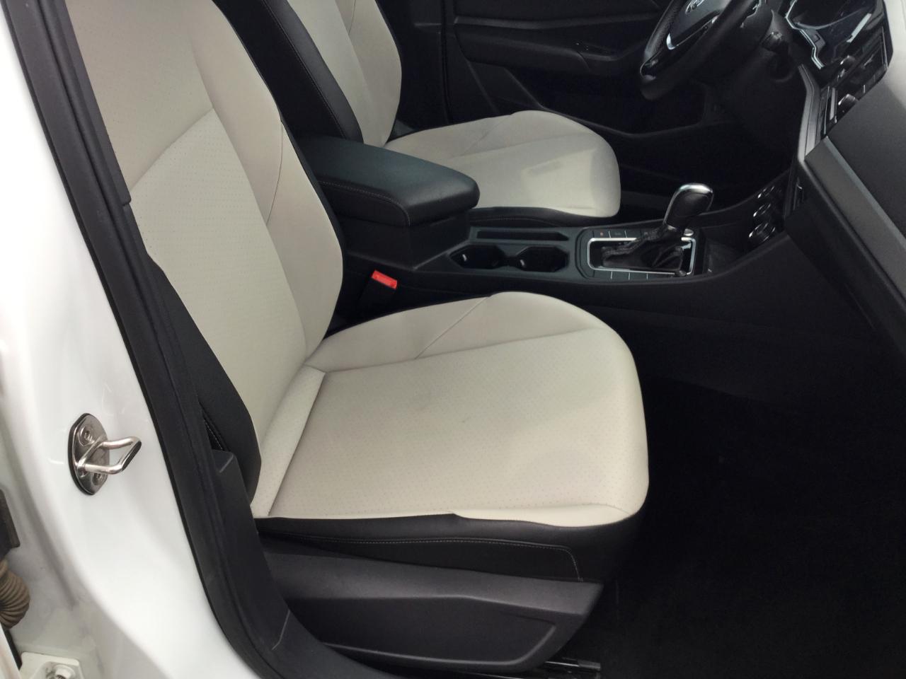 Volkswagen Jetta R-Line Auto w/ULEV 2019