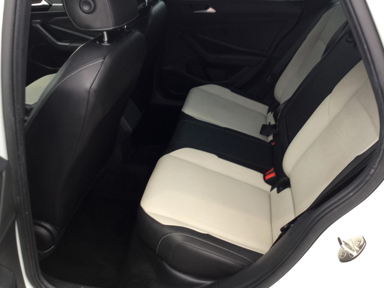 Volkswagen Jetta R-Line Auto w/ULEV 2019