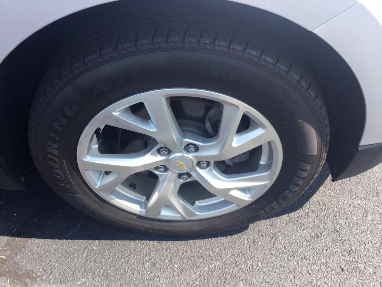Chevrolet Equinox FWD 4dr LT w/2LT 2019