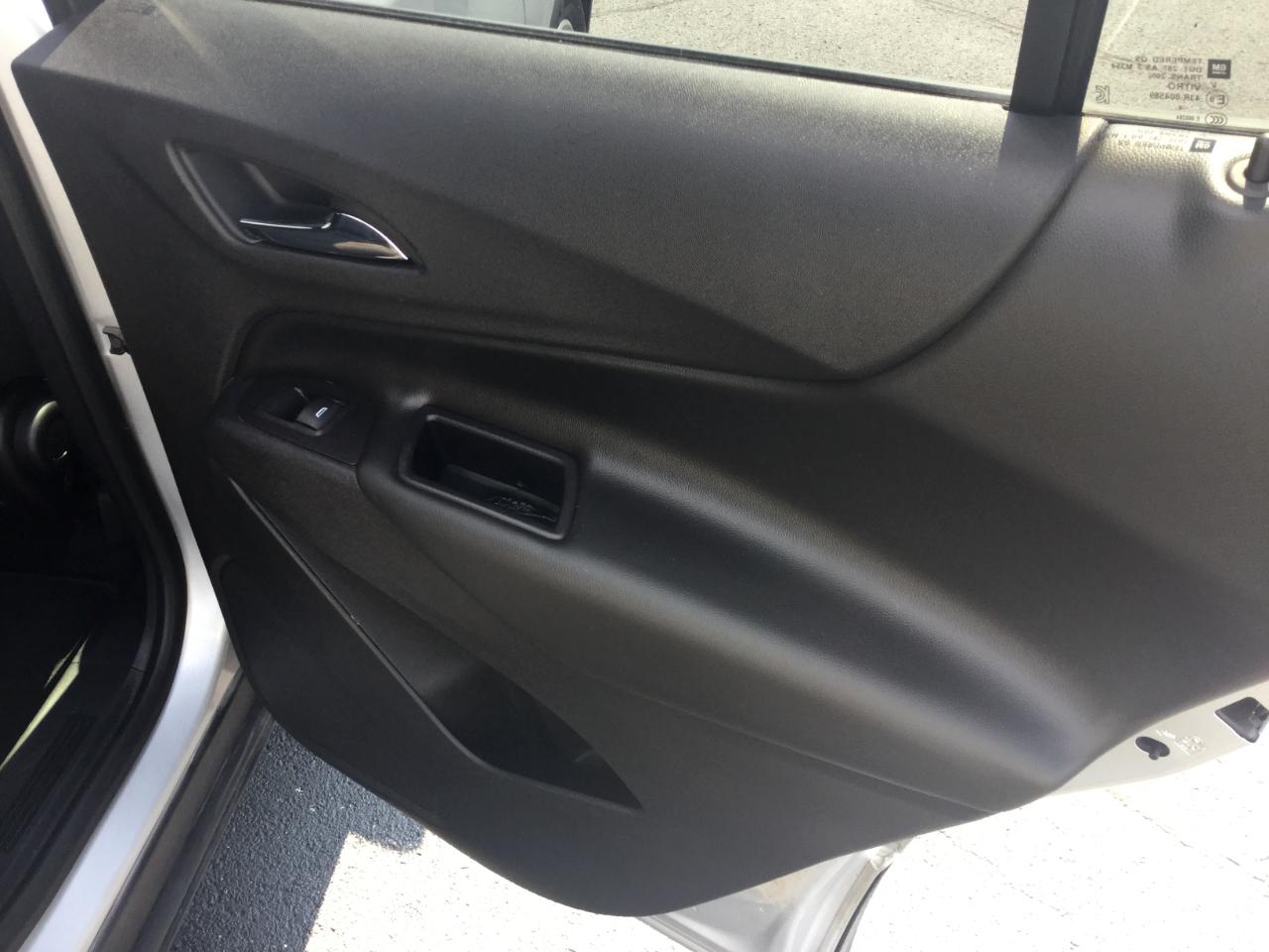 Chevrolet Equinox FWD 4dr LT w/2LT 2019