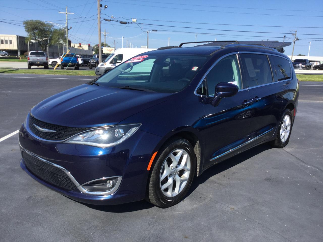 Chrysler Pacifica Touring-L Plus FWD 2017