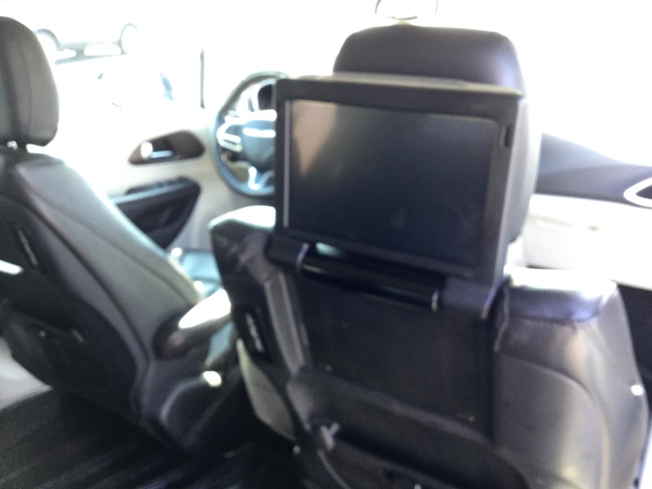 Chrysler Pacifica Touring-L Plus FWD 2017