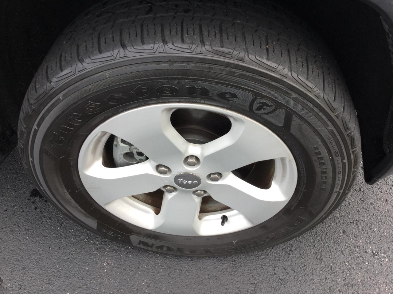 Jeep Grand Cherokee 4WD 4dr Laredo 2013