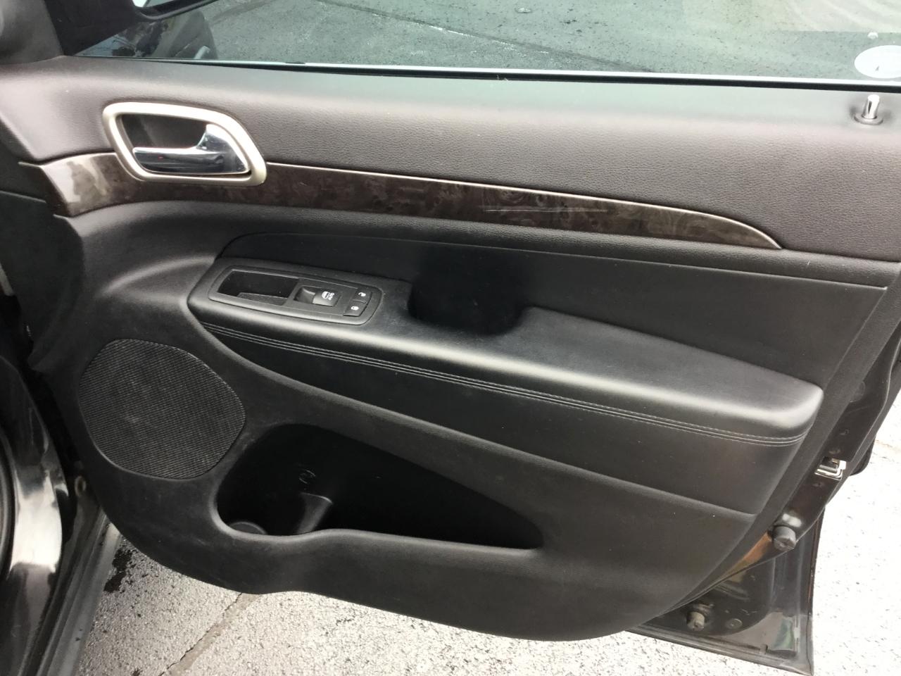 Jeep Grand Cherokee 4WD 4dr Laredo 2013