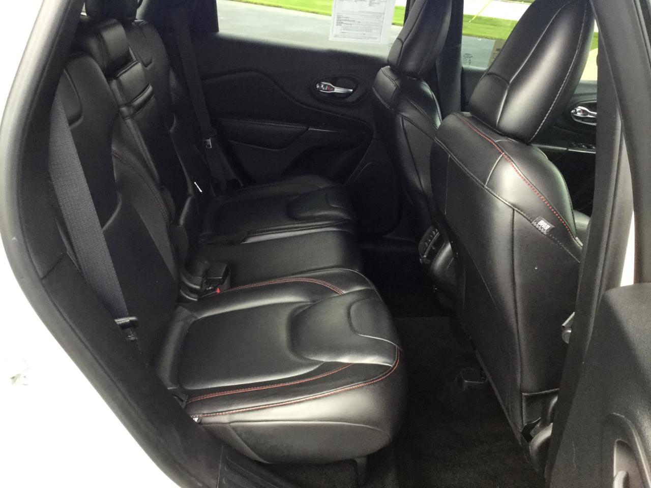 Jeep Cherokee 4WD 4dr Trailhawk 2016